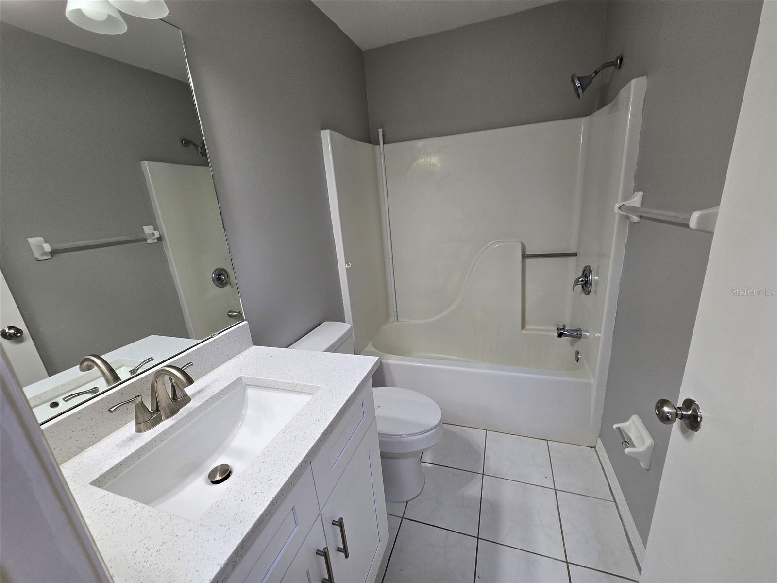 2703 LORRAINE DR, LEESBURG, FL, 34748