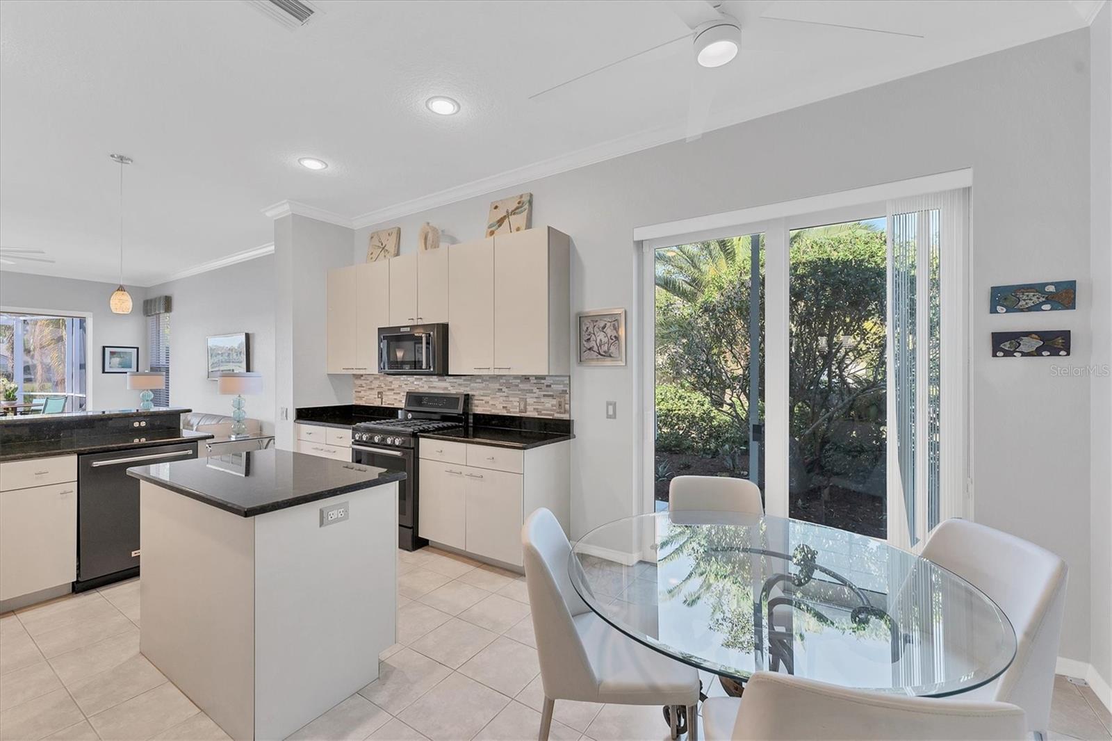 7220 KENSINGTON CT, UNIVERSITY PARK, FL, 34201