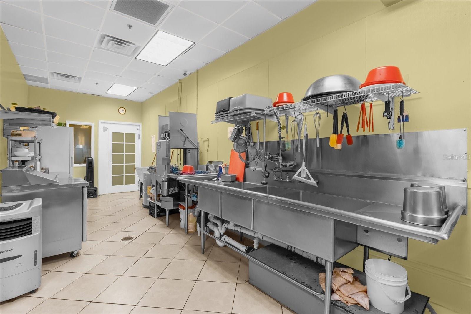 233 BELLAGIO CIR, SANFORD, FL, 32771