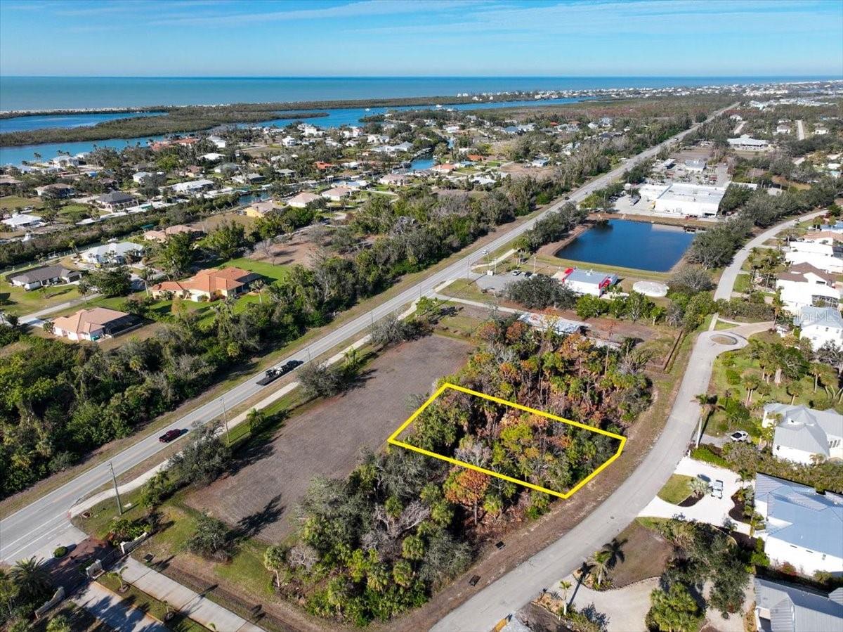 10081 CREEKSIDE DR, PLACIDA, FL, 33946