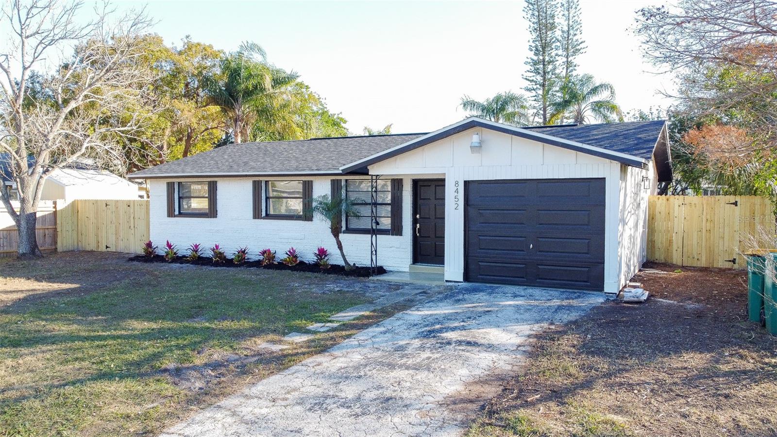 8452 MAGNOLIA DR, SEMINOLE, FL, 33777