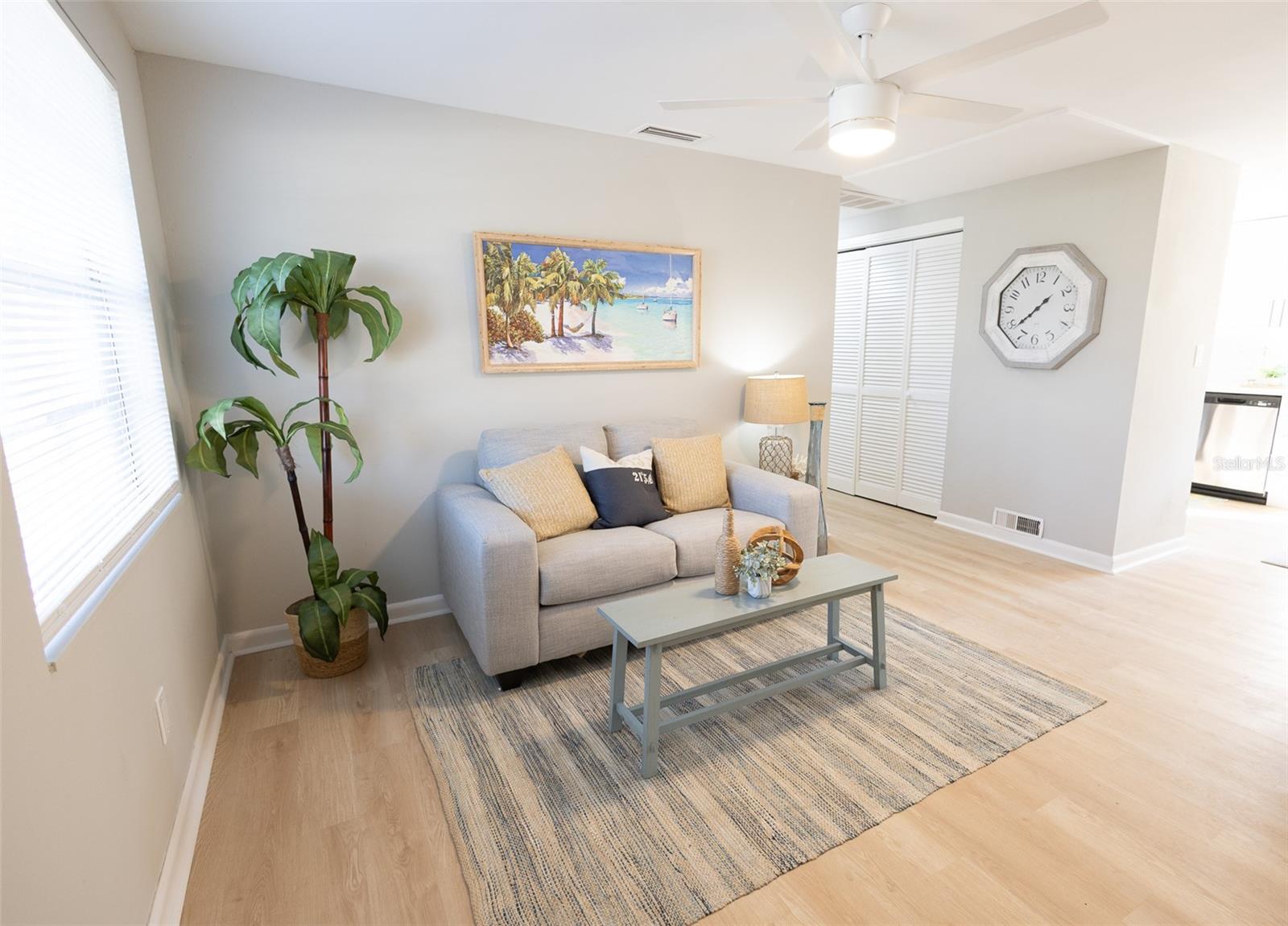 8452 MAGNOLIA DR, SEMINOLE, FL, 33777