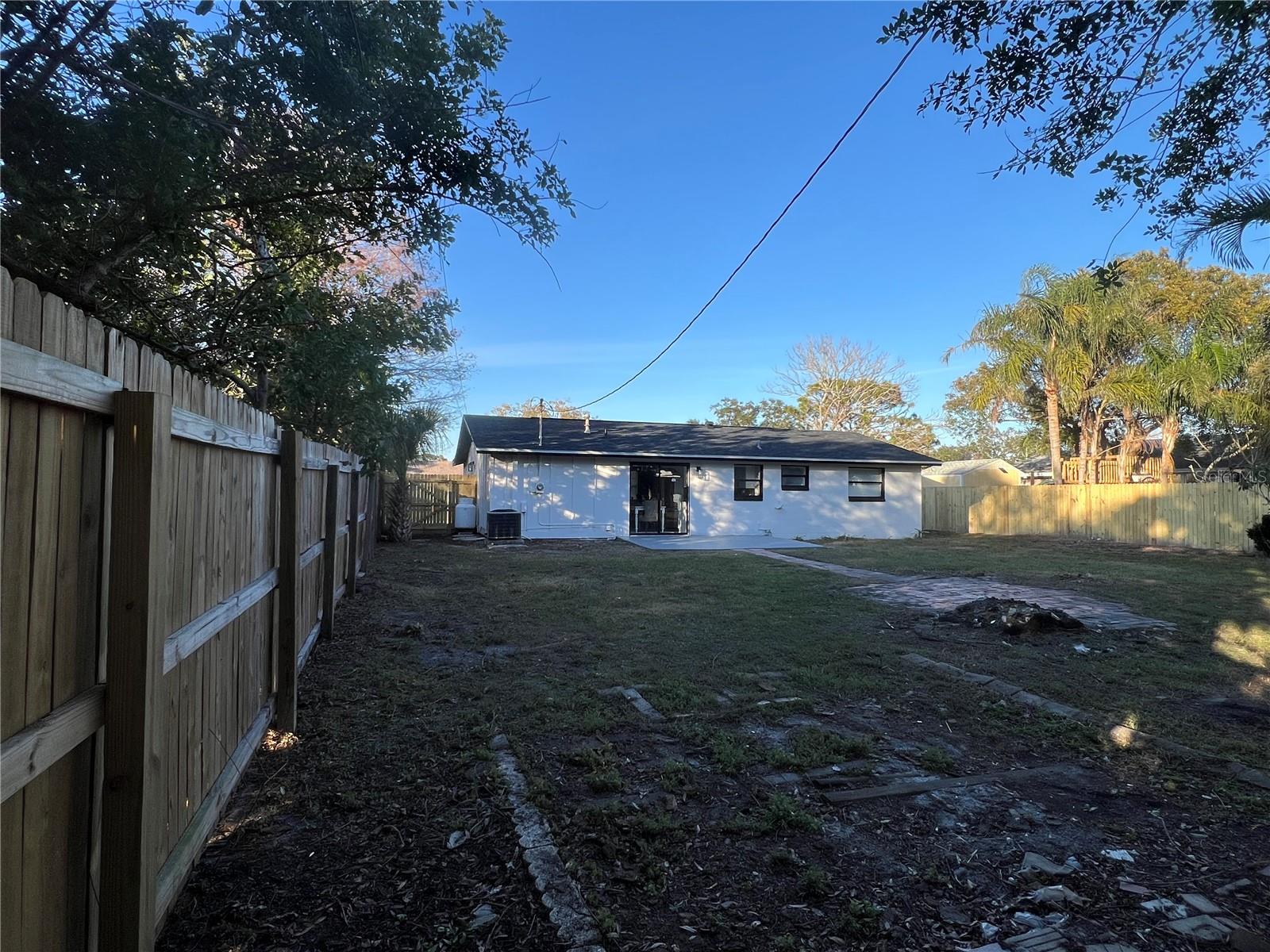 8452 MAGNOLIA DR, SEMINOLE, FL, 33777