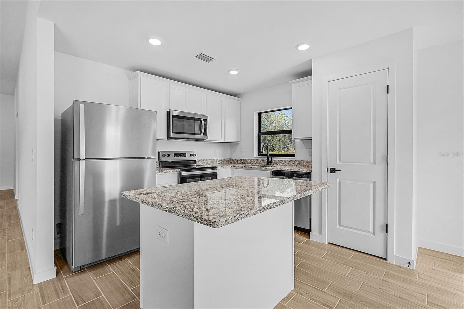 3560 BELLEFONTE AVE, NORTH PORT, FL, 34286