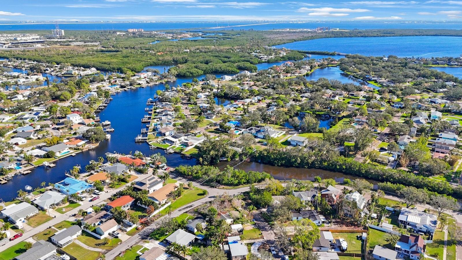 8474 TOBAY RD N, ST PETERSBURG, FL, 33702