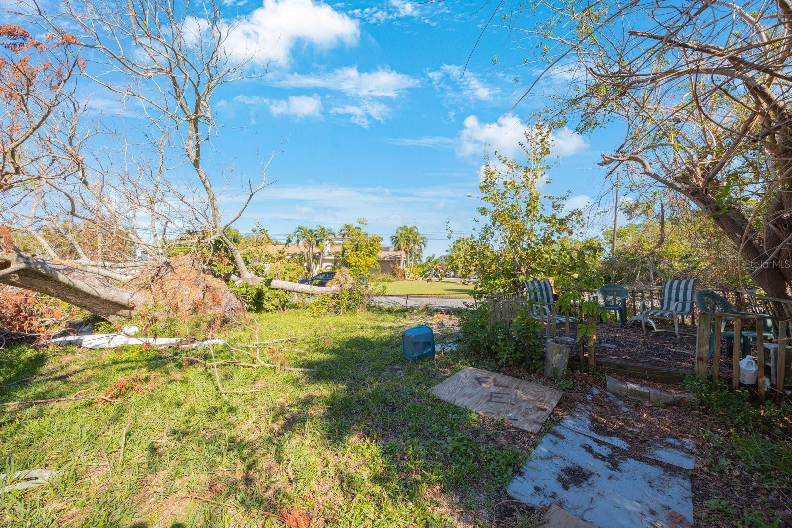 8474 TOBAY RD N, ST PETERSBURG, FL, 33702