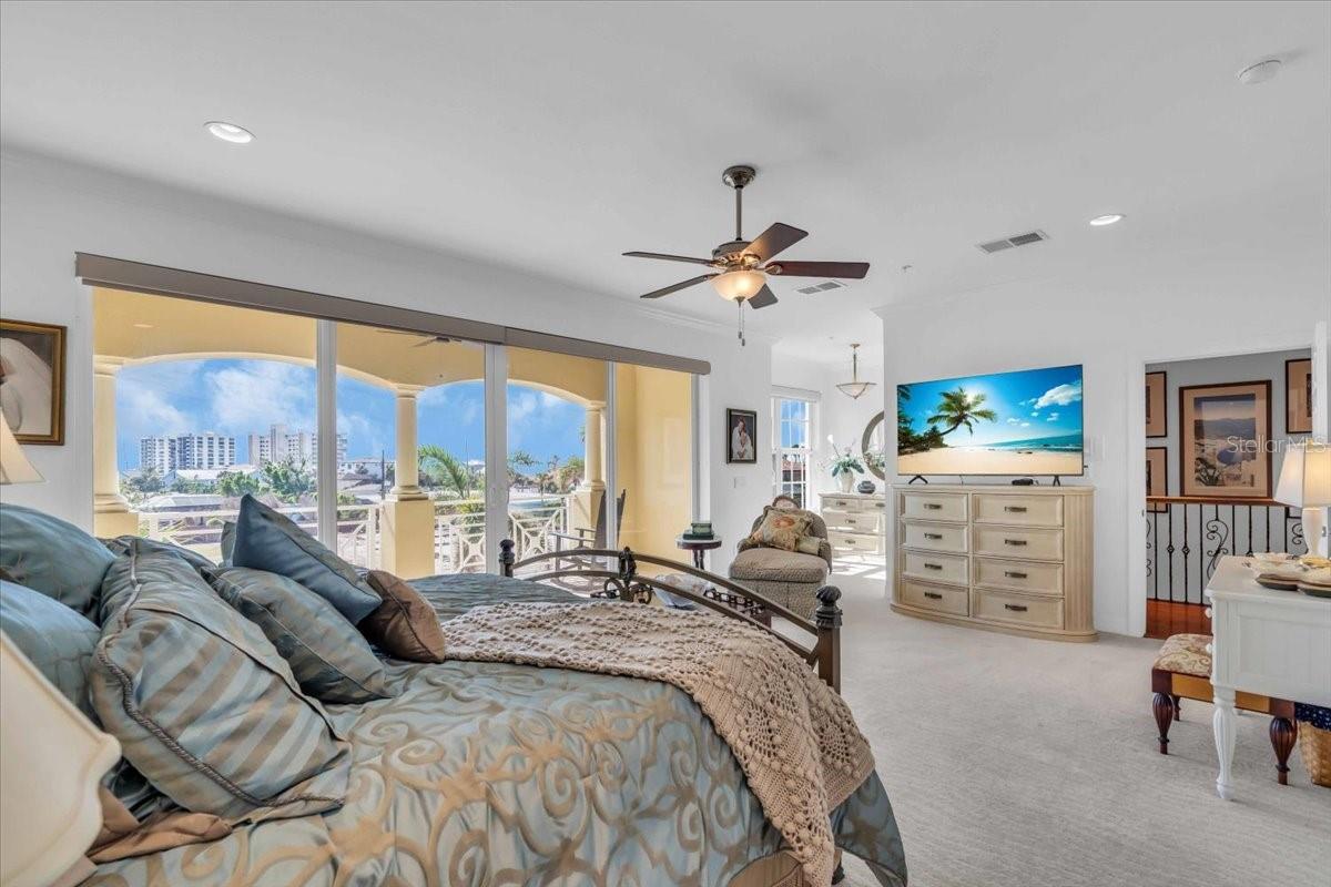 702 GRANADA AVE #7, VENICE, FL, 34285