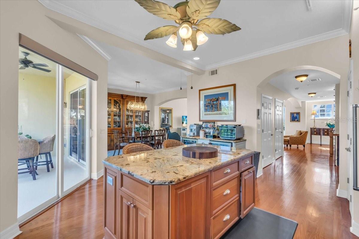702 GRANADA AVE #7, VENICE, FL, 34285