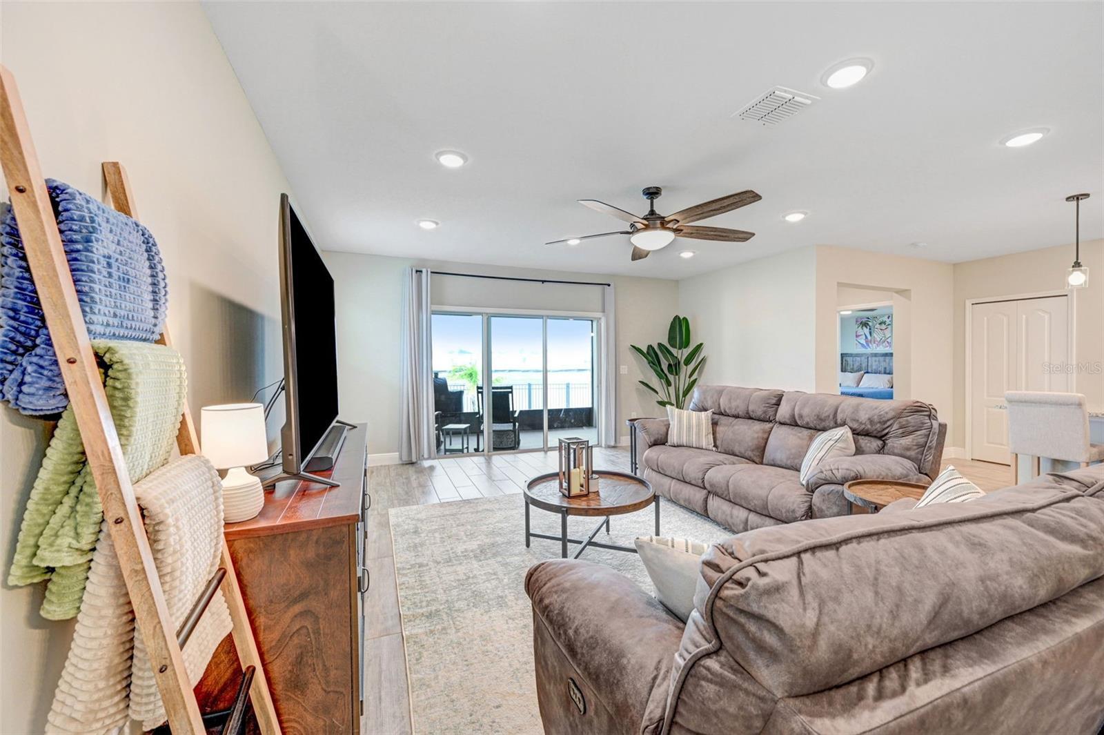 2395 ROYGARIS ST NW, PALM BAY, FL, 32907