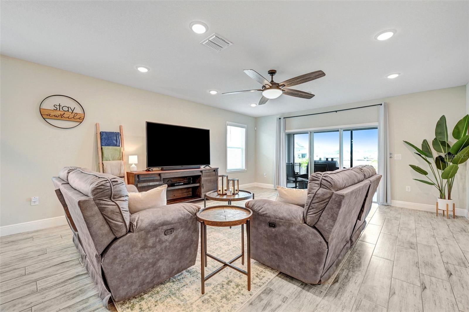 2395 ROYGARIS ST NW, PALM BAY, FL, 32907