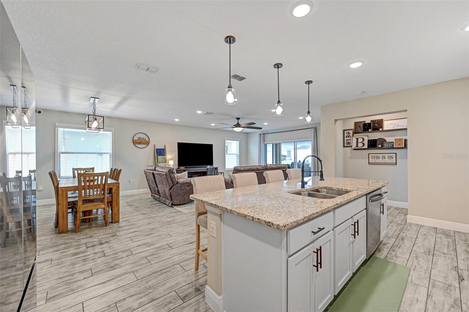 2395 ROYGARIS ST NW, PALM BAY, FL, 32907