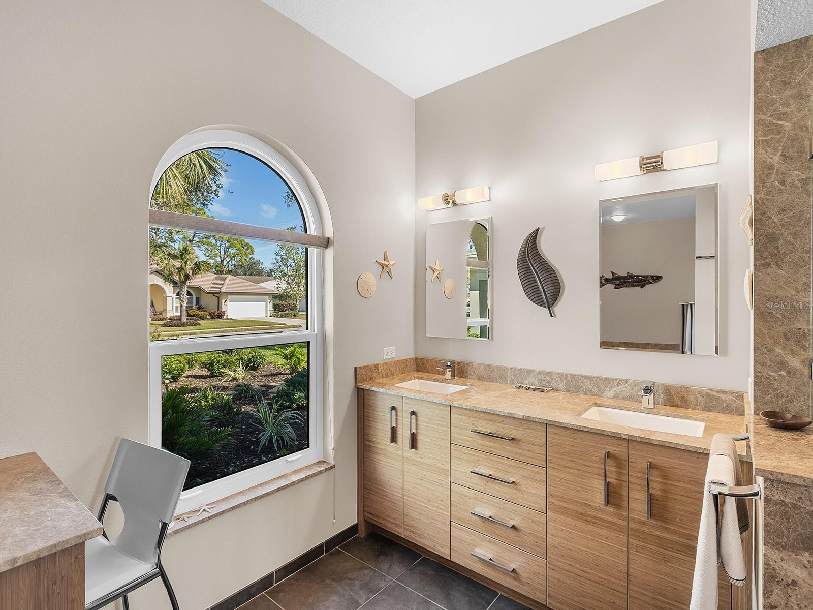 2111 TOCOBAGA LN, NOKOMIS, FL, 34275