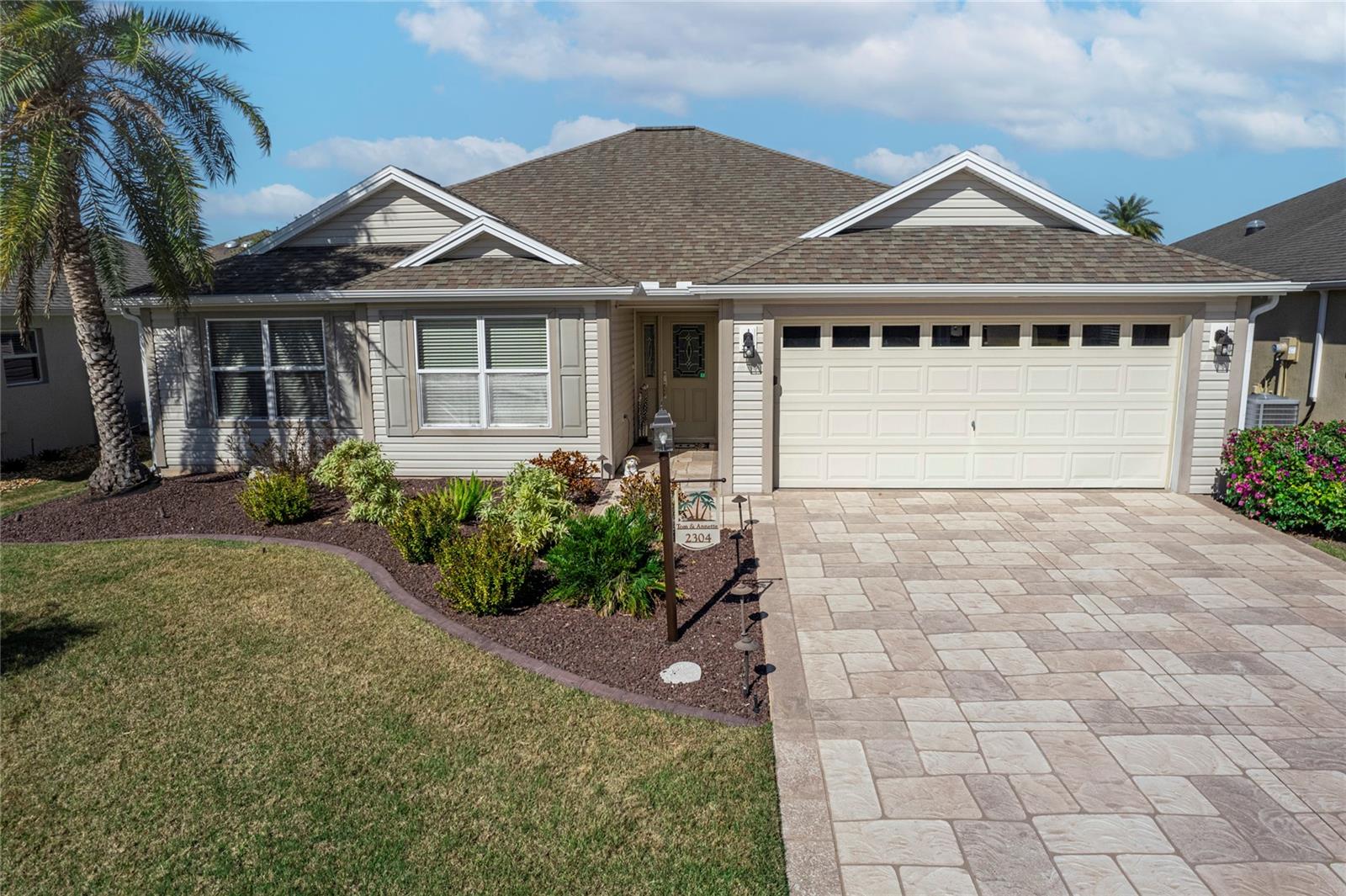 2304 GRENADIER WAY, THE VILLAGES, FL, 32162