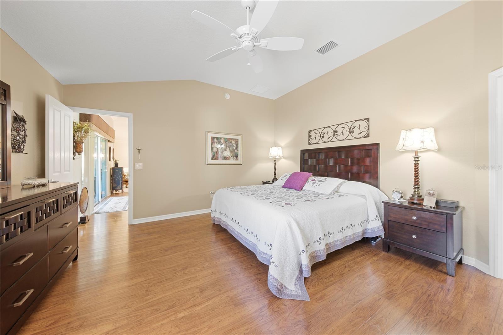 2304 GRENADIER WAY, THE VILLAGES, FL, 32162