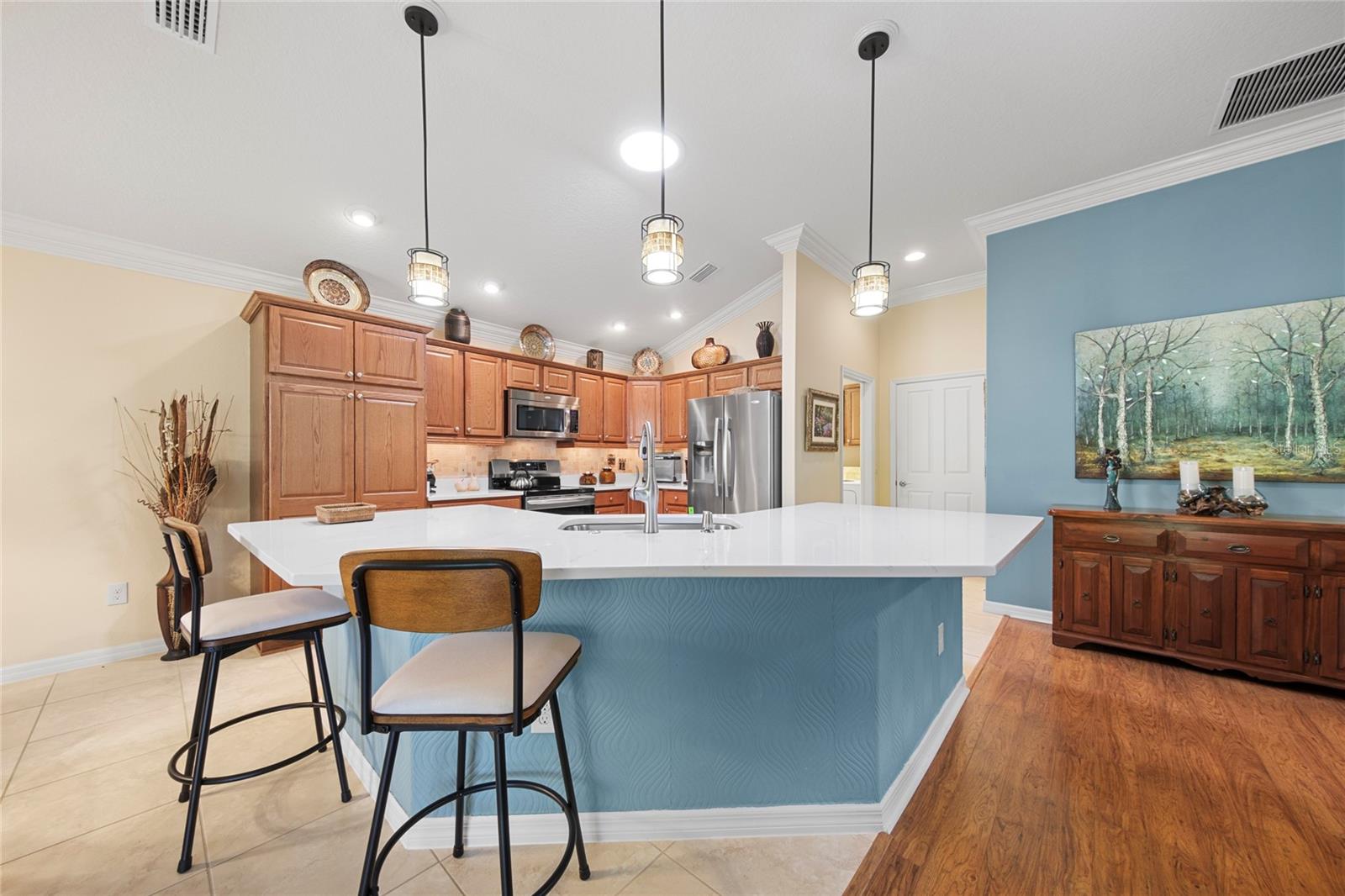2304 GRENADIER WAY, THE VILLAGES, FL, 32162