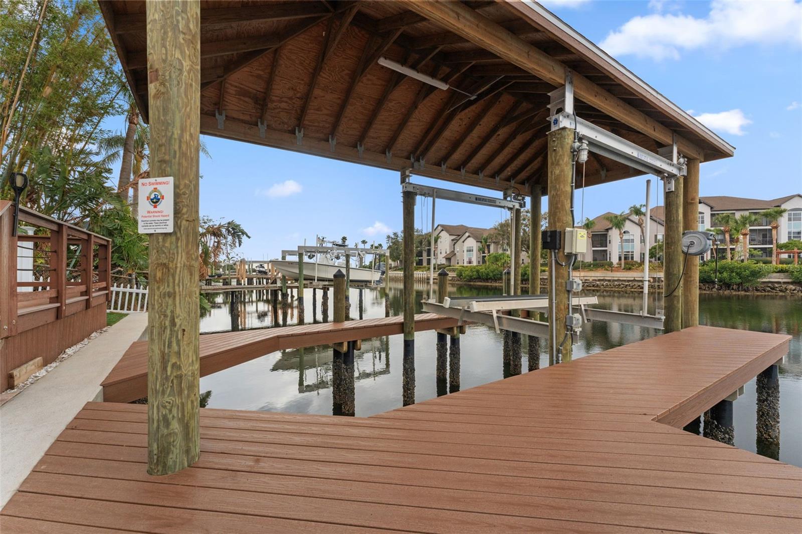 3910 AMERICANA DR, TAMPA, FL, 33634