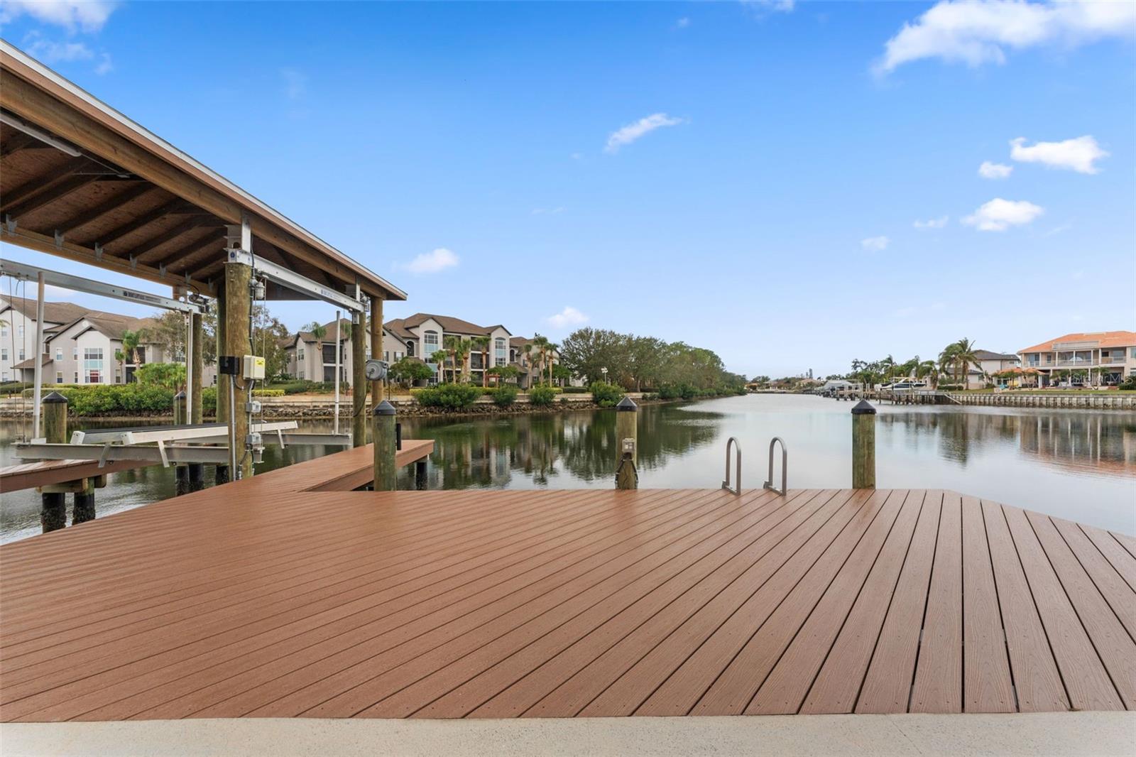 3910 AMERICANA DR, TAMPA, FL, 33634