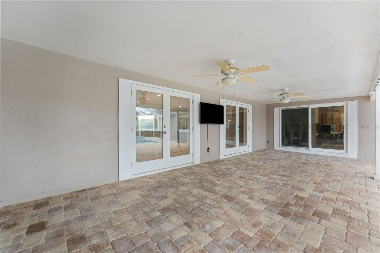 3910 AMERICANA DR, TAMPA, FL, 33634