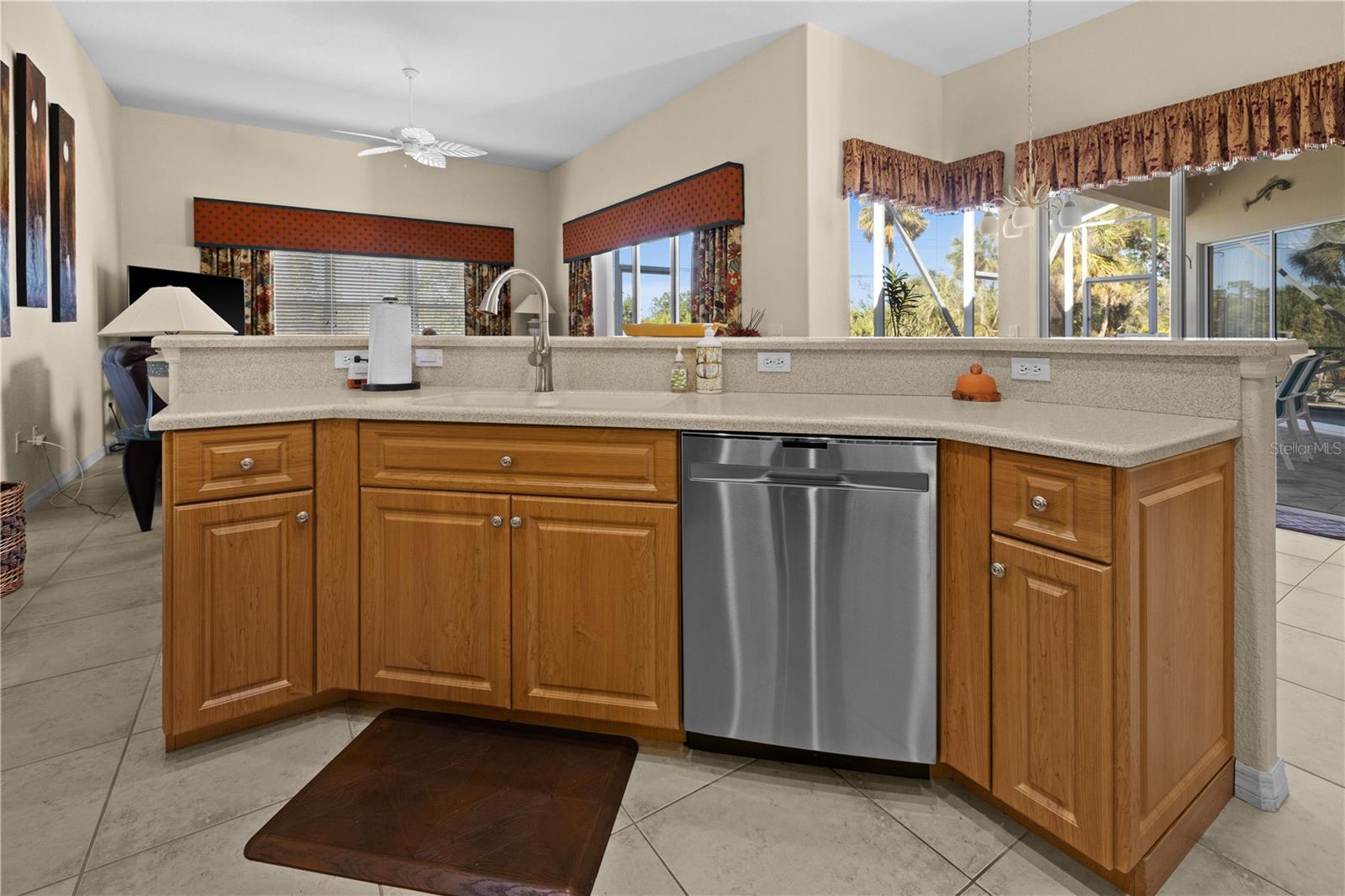 411 BOUNDARY BLVD, ROTONDA WEST, FL, 33947