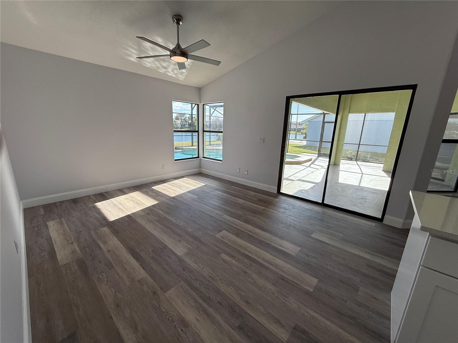 3027 EAGLE LAKE DR, ORLANDO, FL, 32837