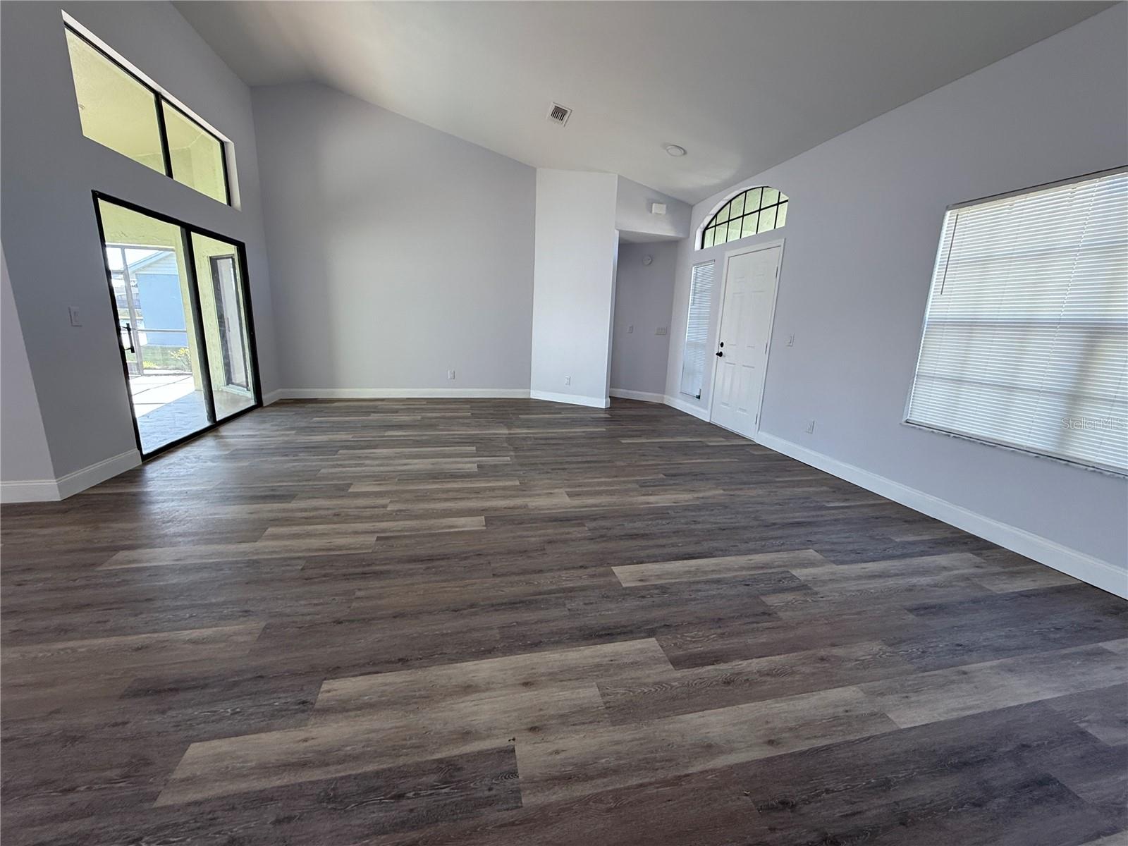 3027 EAGLE LAKE DR, ORLANDO, FL, 32837