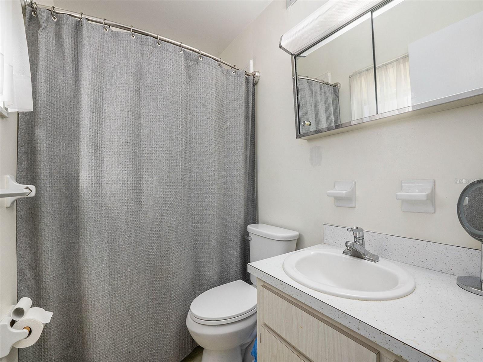 250 ROSERY RD NW #260, LARGO, FL, 33770