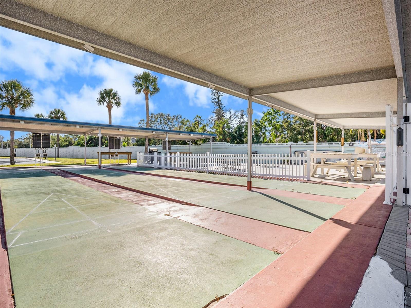 250 ROSERY RD NW #260, LARGO, FL, 33770