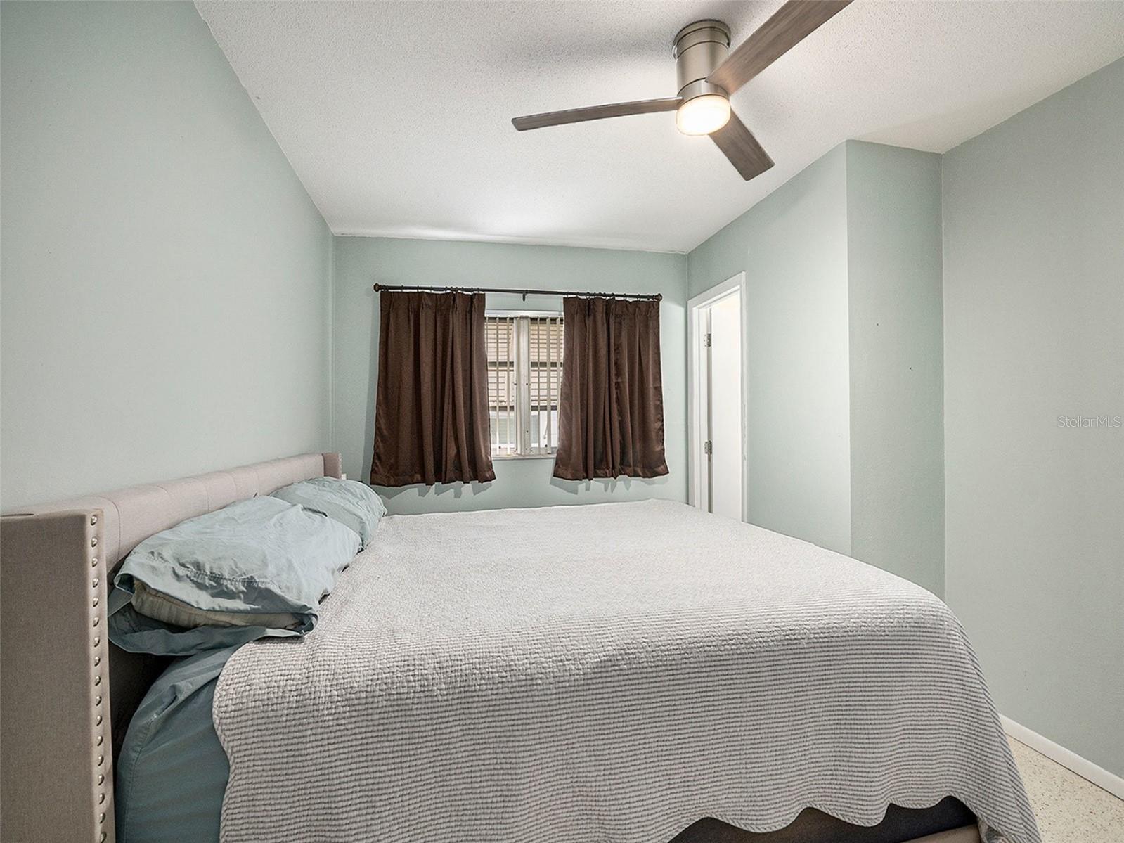 250 ROSERY RD NW #260, LARGO, FL, 33770