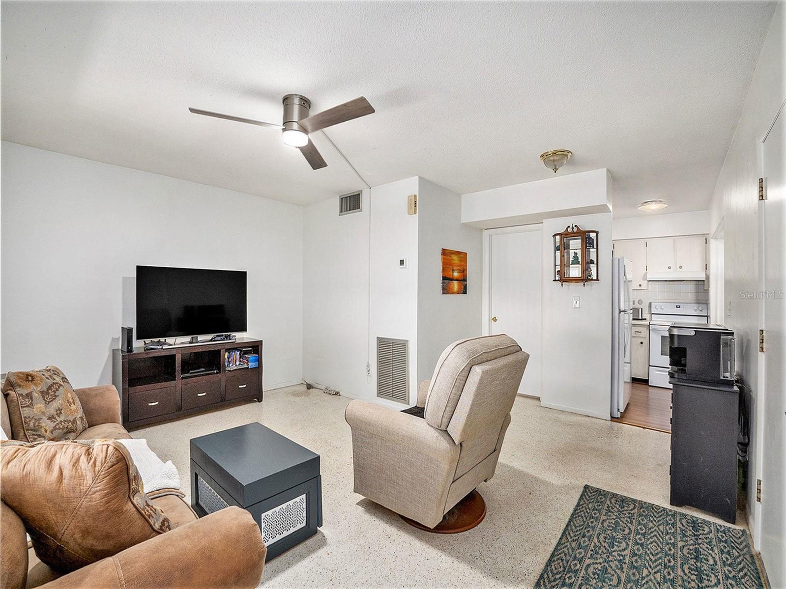 250 ROSERY RD NW #260, LARGO, FL, 33770