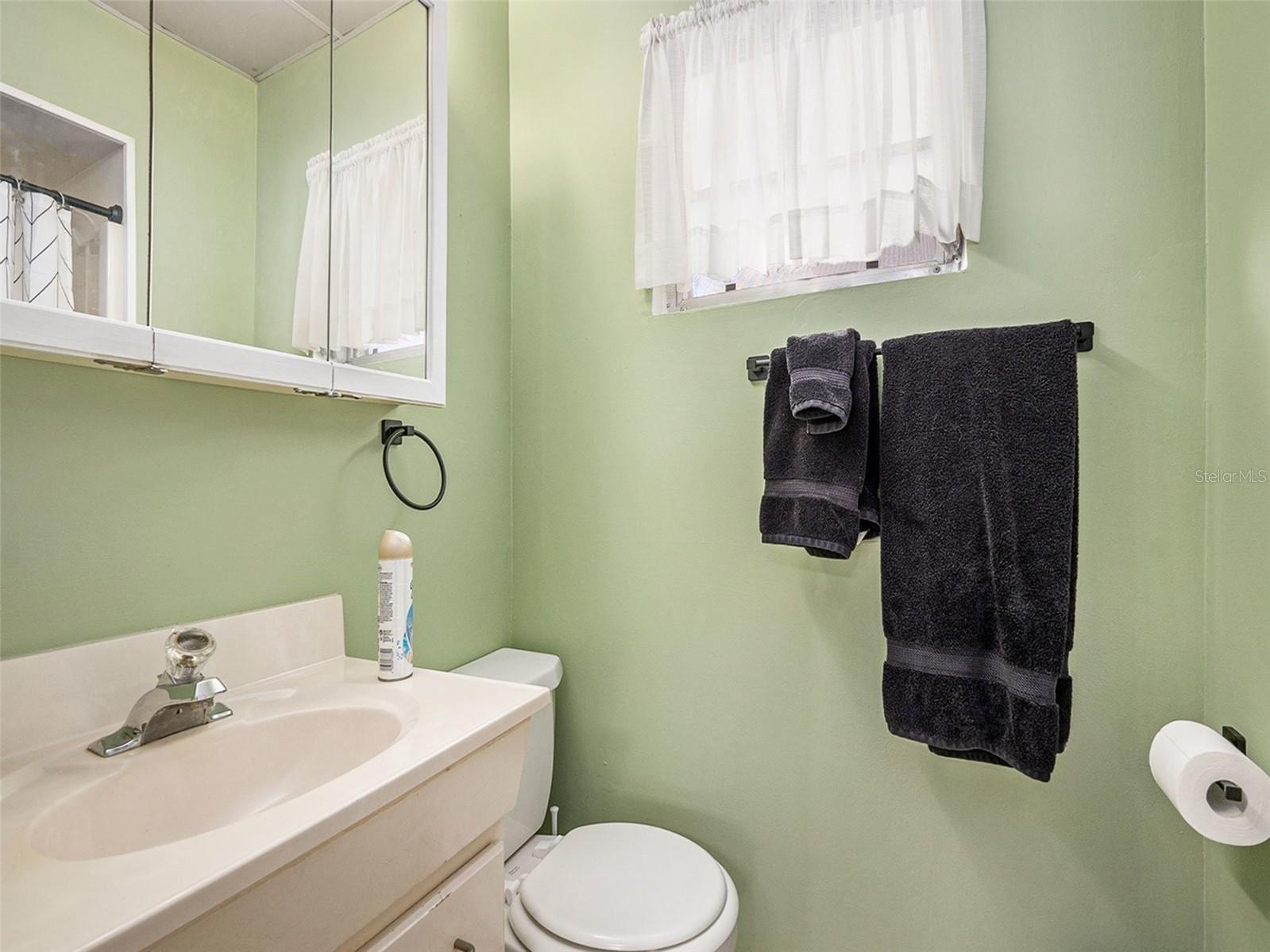 250 ROSERY RD NW #260, LARGO, FL, 33770