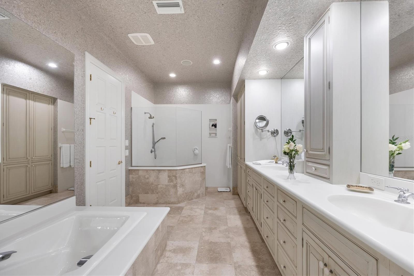 7261 VILLA DESTE DR, SARASOTA, FL, 34238