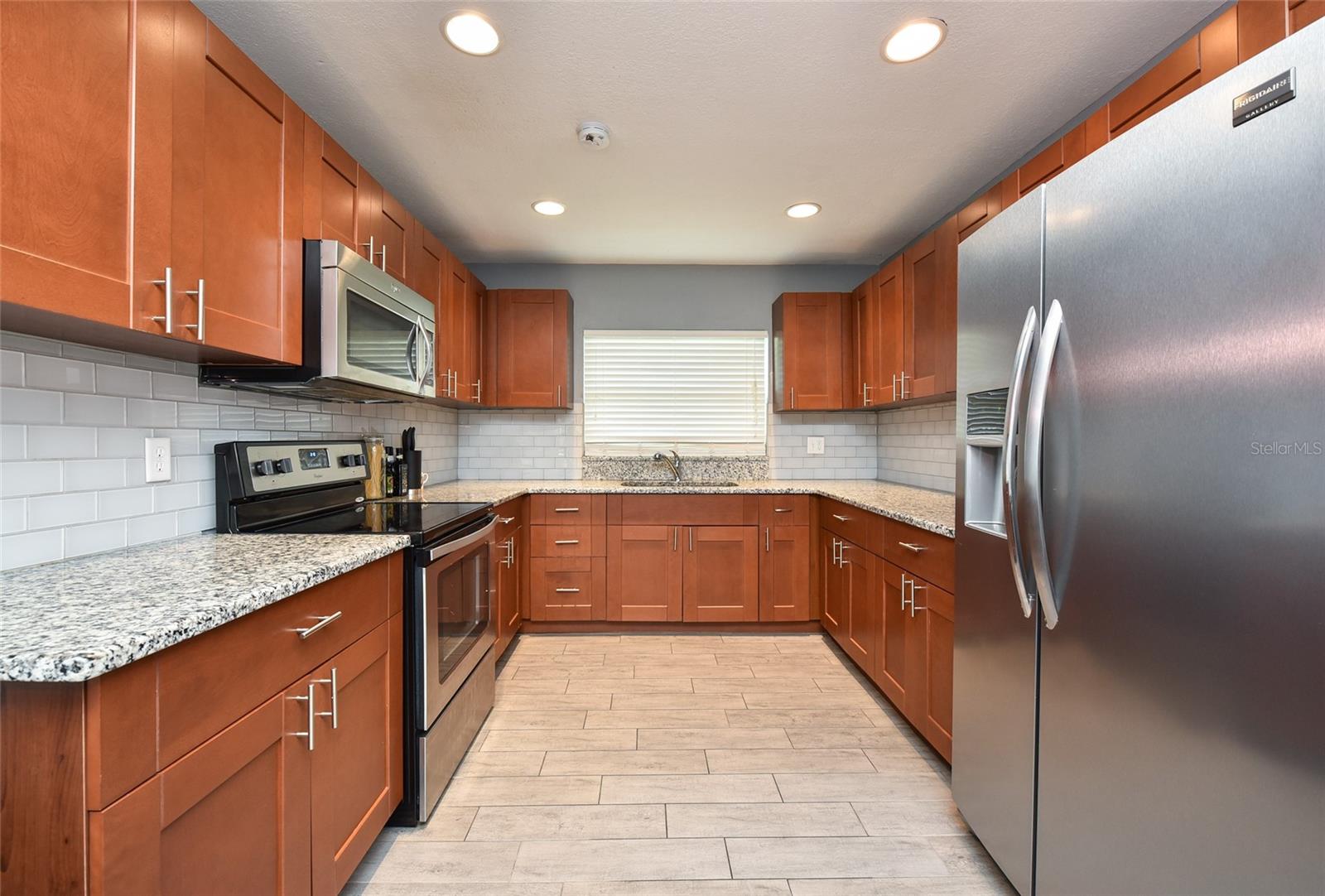 2125 CARLTON DR, ORLANDO, FL, 32806