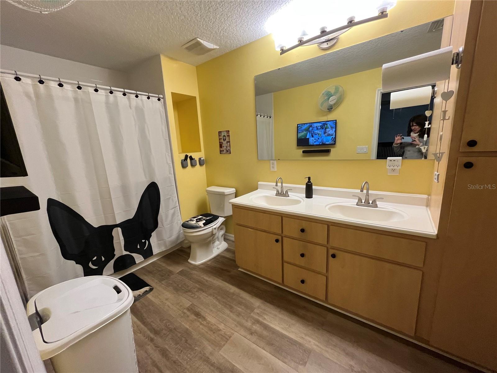 1017 WILLOW DR, LEESBURG, FL, 34748