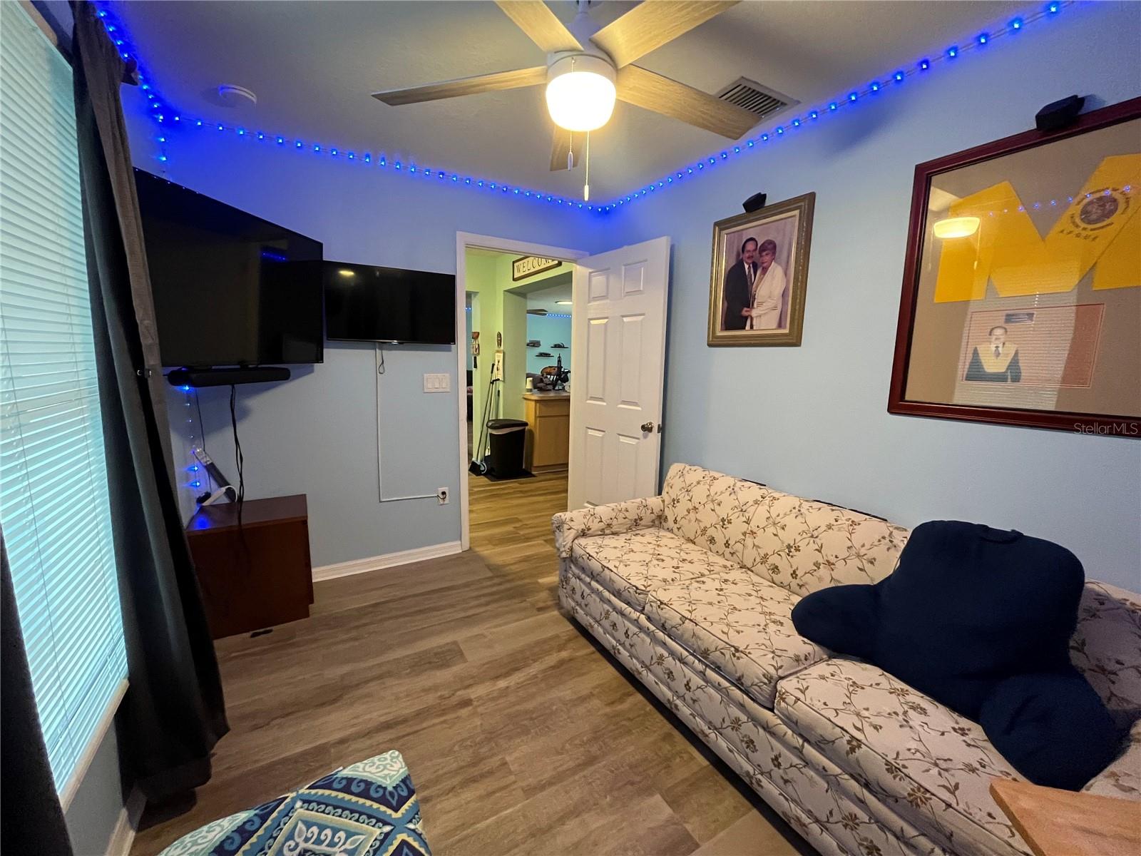 1017 WILLOW DR, LEESBURG, FL, 34748