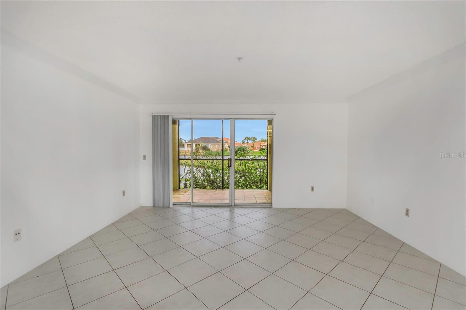 2400 FEATHER SOUND DR #913, CLEARWATER, FL, 33762