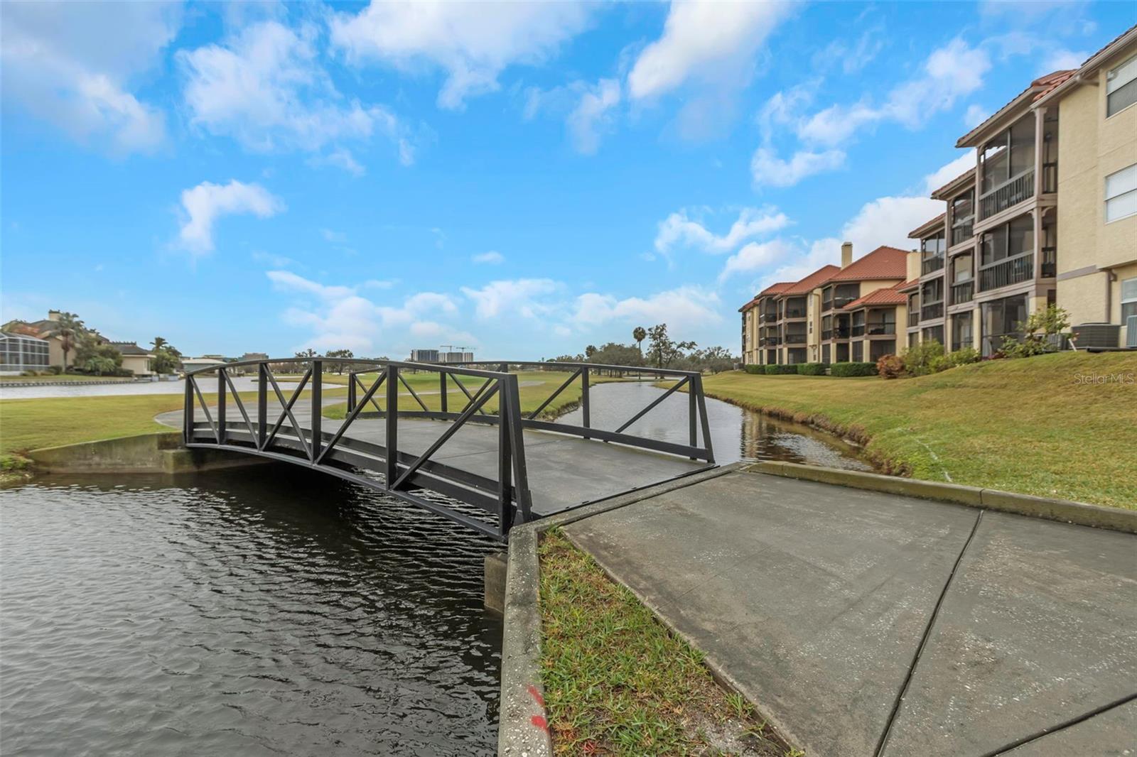 2400 FEATHER SOUND DR #913, CLEARWATER, FL, 33762