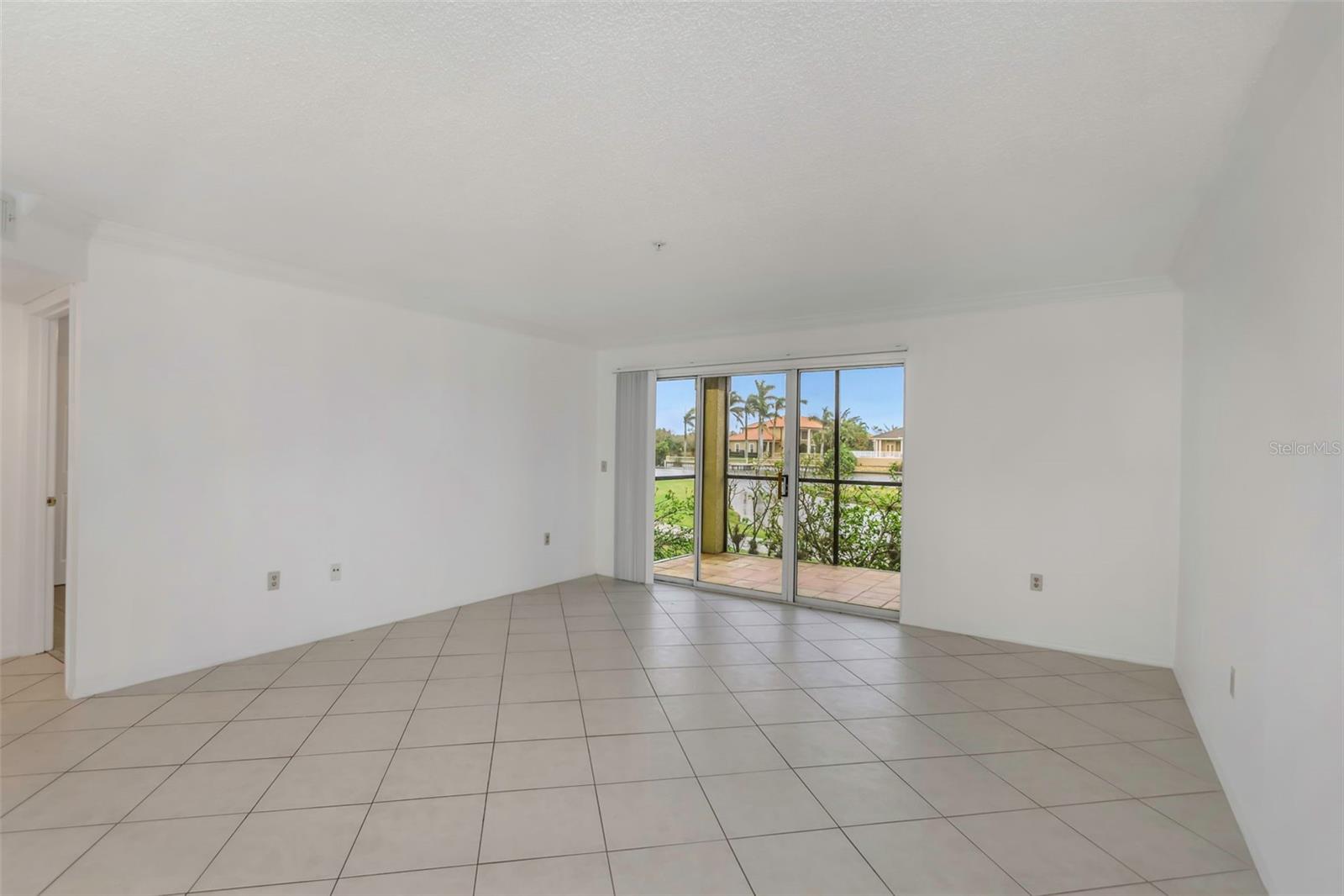 2400 FEATHER SOUND DR #913, CLEARWATER, FL, 33762