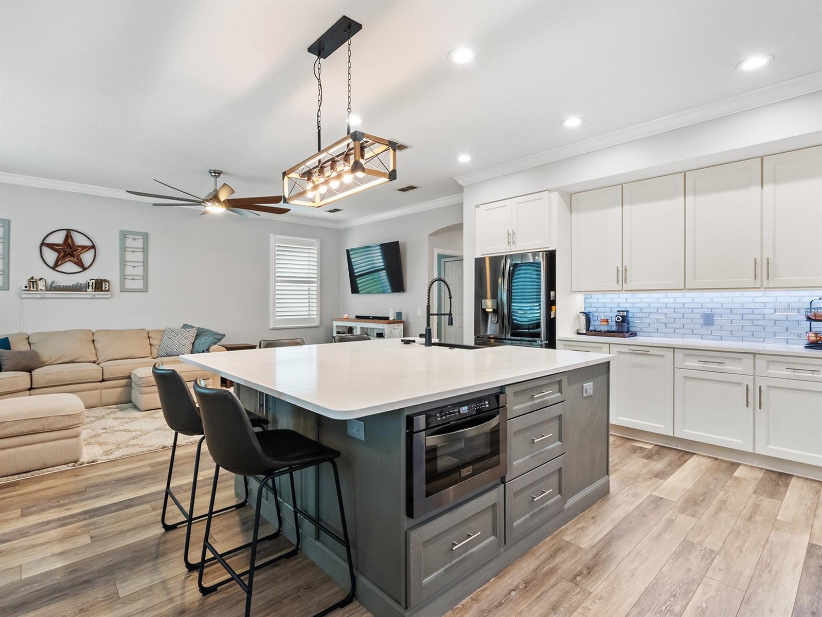 9856 HERON POINTE DR, ORLANDO, FL, 32832