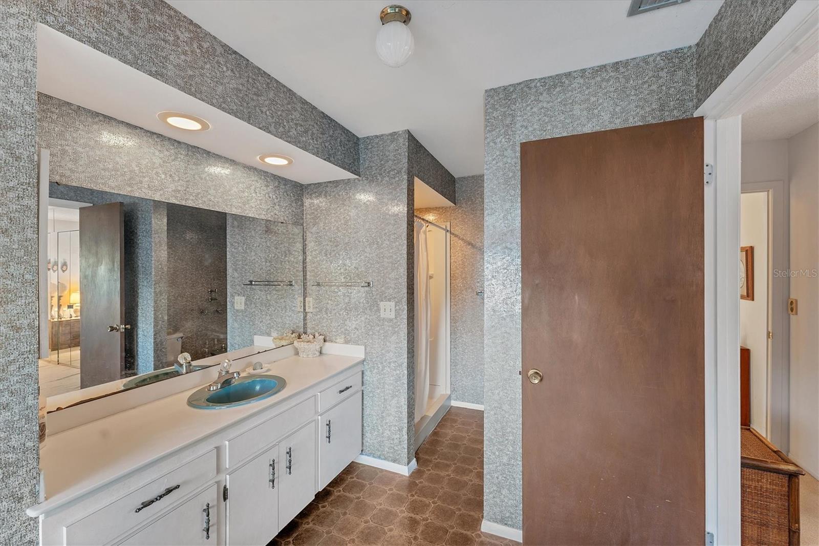 210 WILLOW AVE, ANNA MARIA, FL, 34216