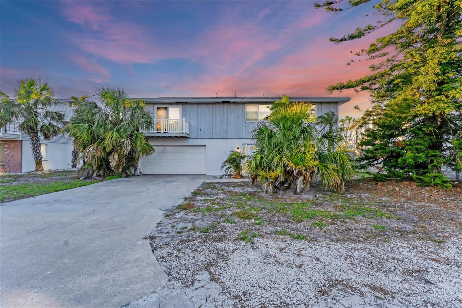 210 WILLOW AVE, ANNA MARIA, FL, 34216