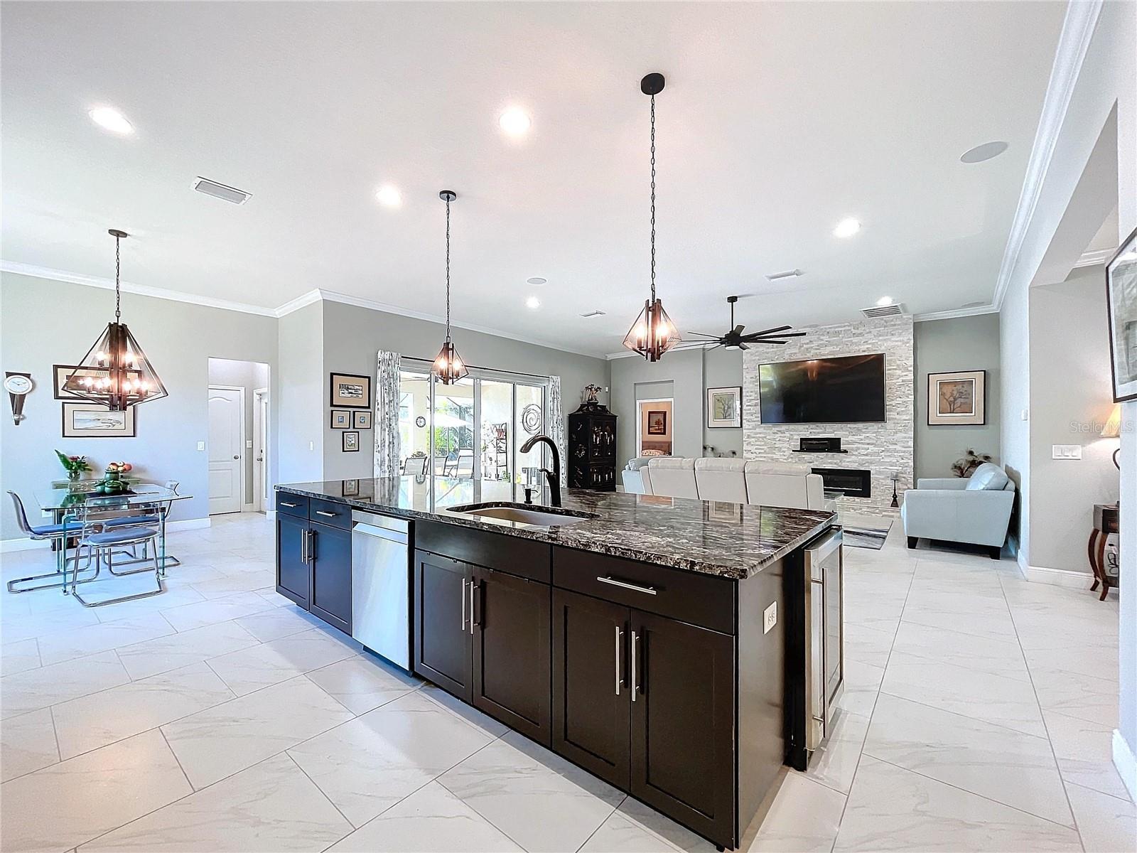 11525 LAKE LUCAYA DR, RIVERVIEW, FL, 33579
