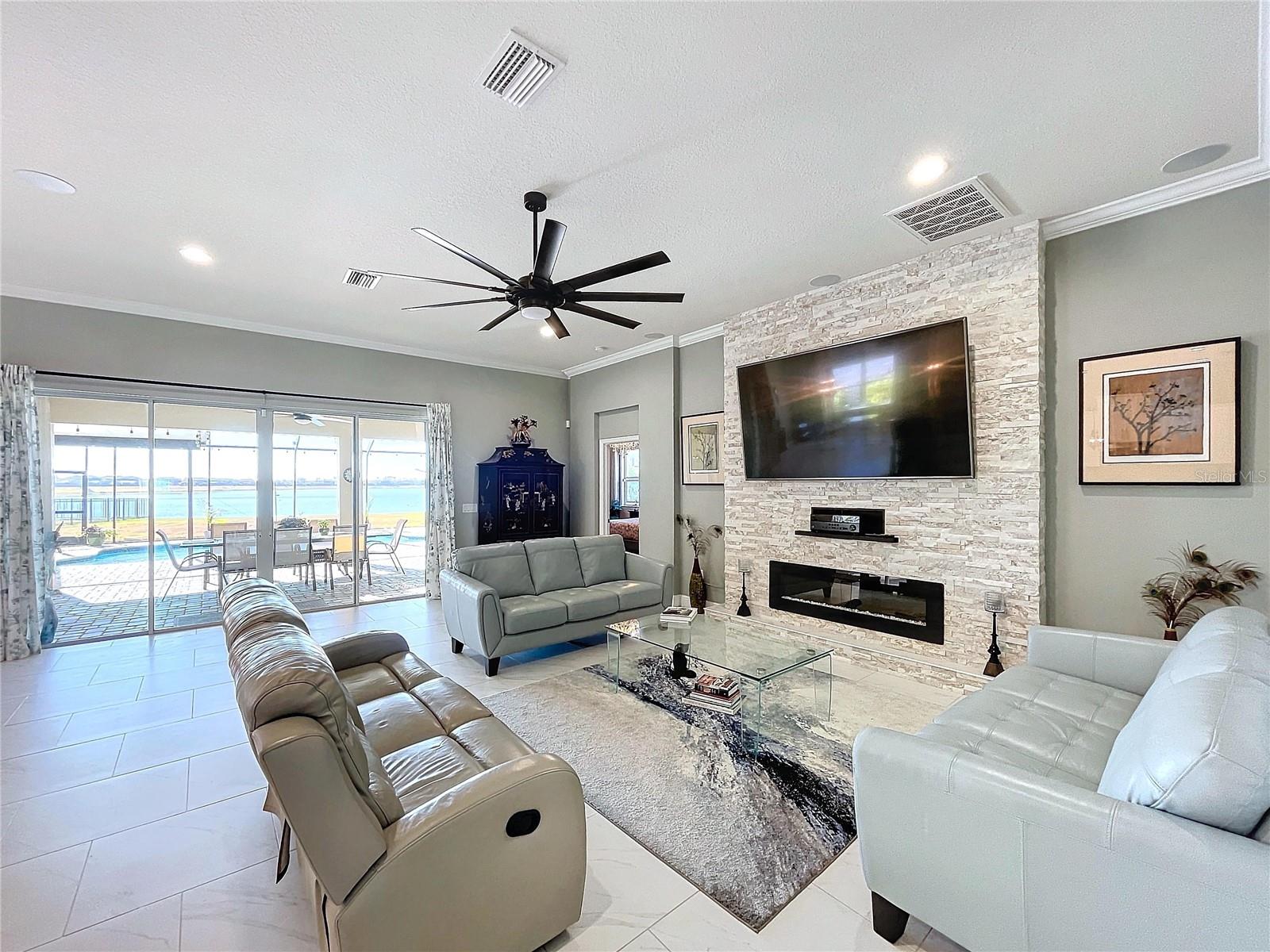 11525 LAKE LUCAYA DR, RIVERVIEW, FL, 33579