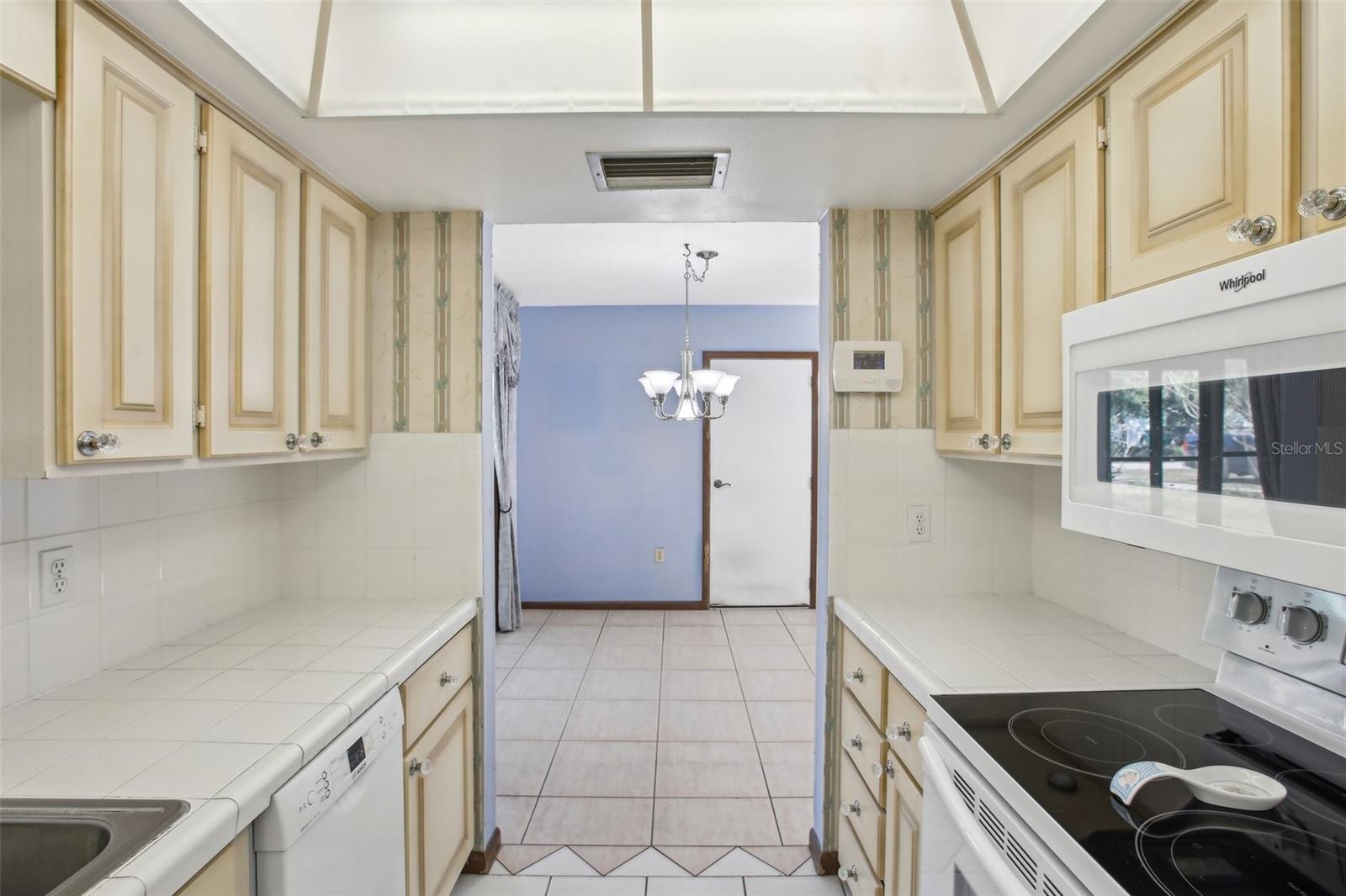 2300 LANCASTER DR, CLEARWATER, FL, 33764