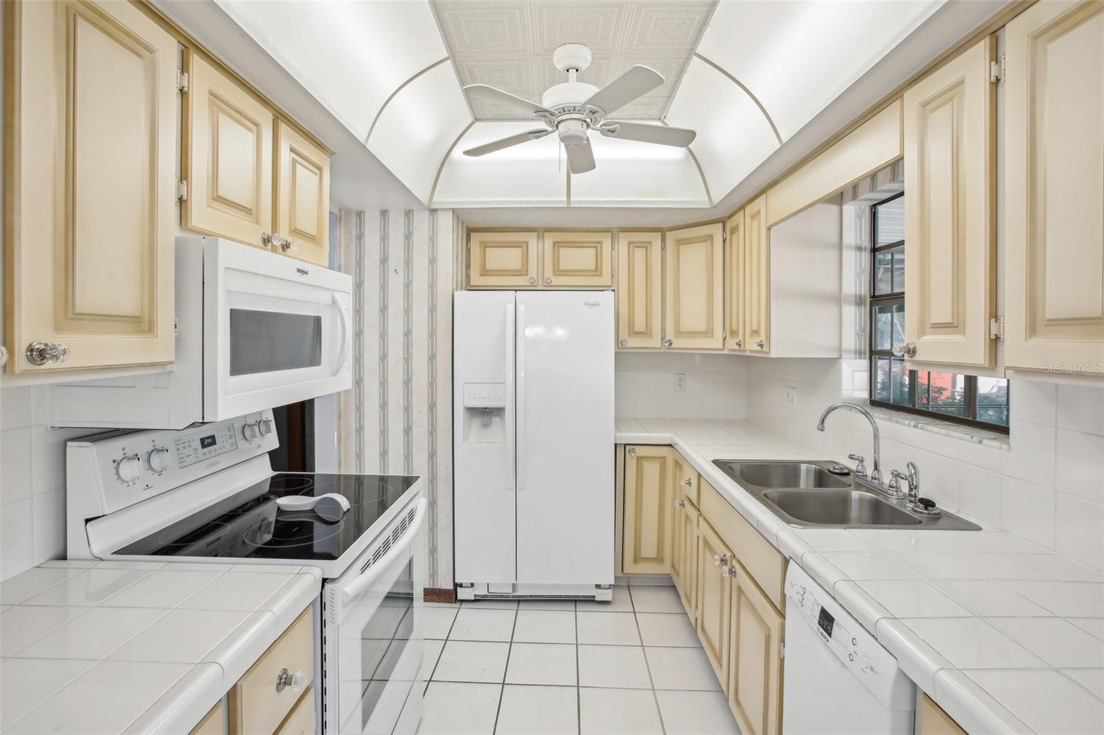 2300 LANCASTER DR, CLEARWATER, FL, 33764