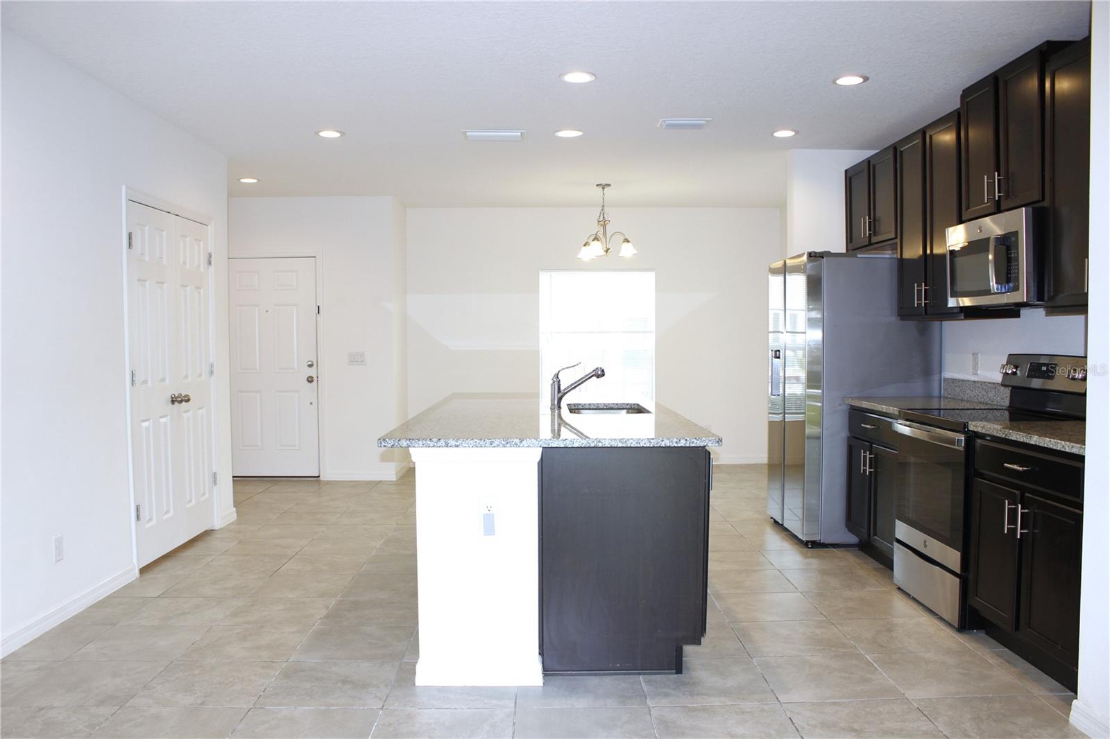 215 ANNABELLE WAY, DAVENPORT, FL, 33837
