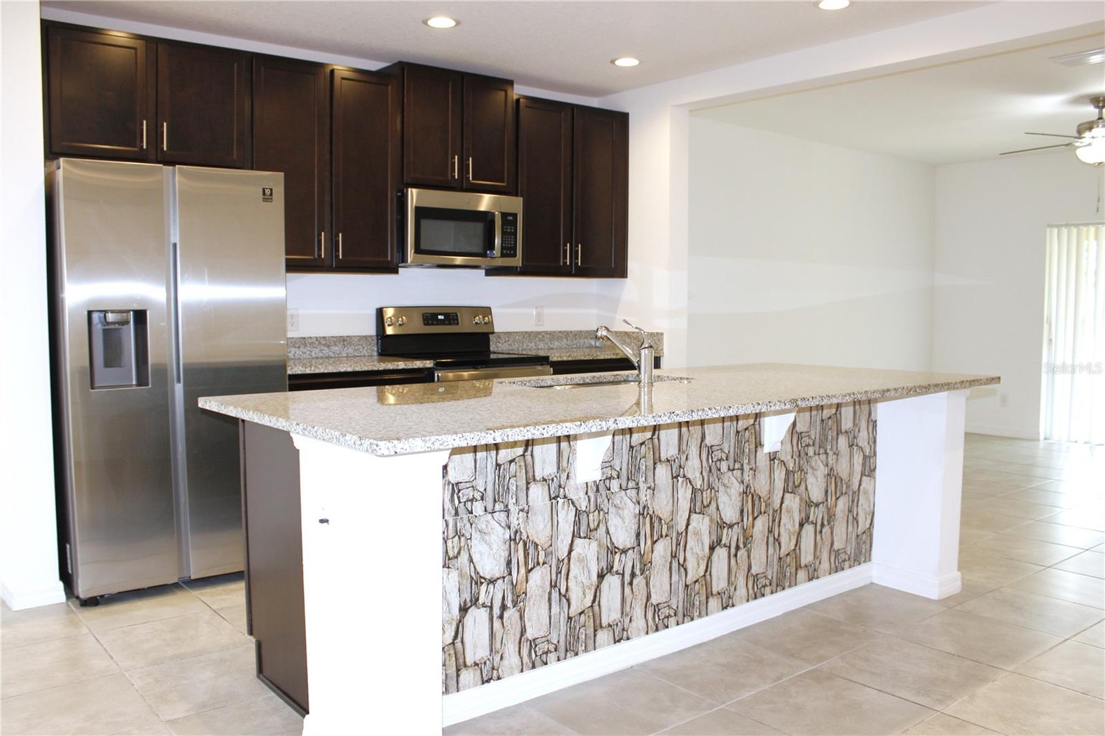 215 ANNABELLE WAY, DAVENPORT, FL, 33837