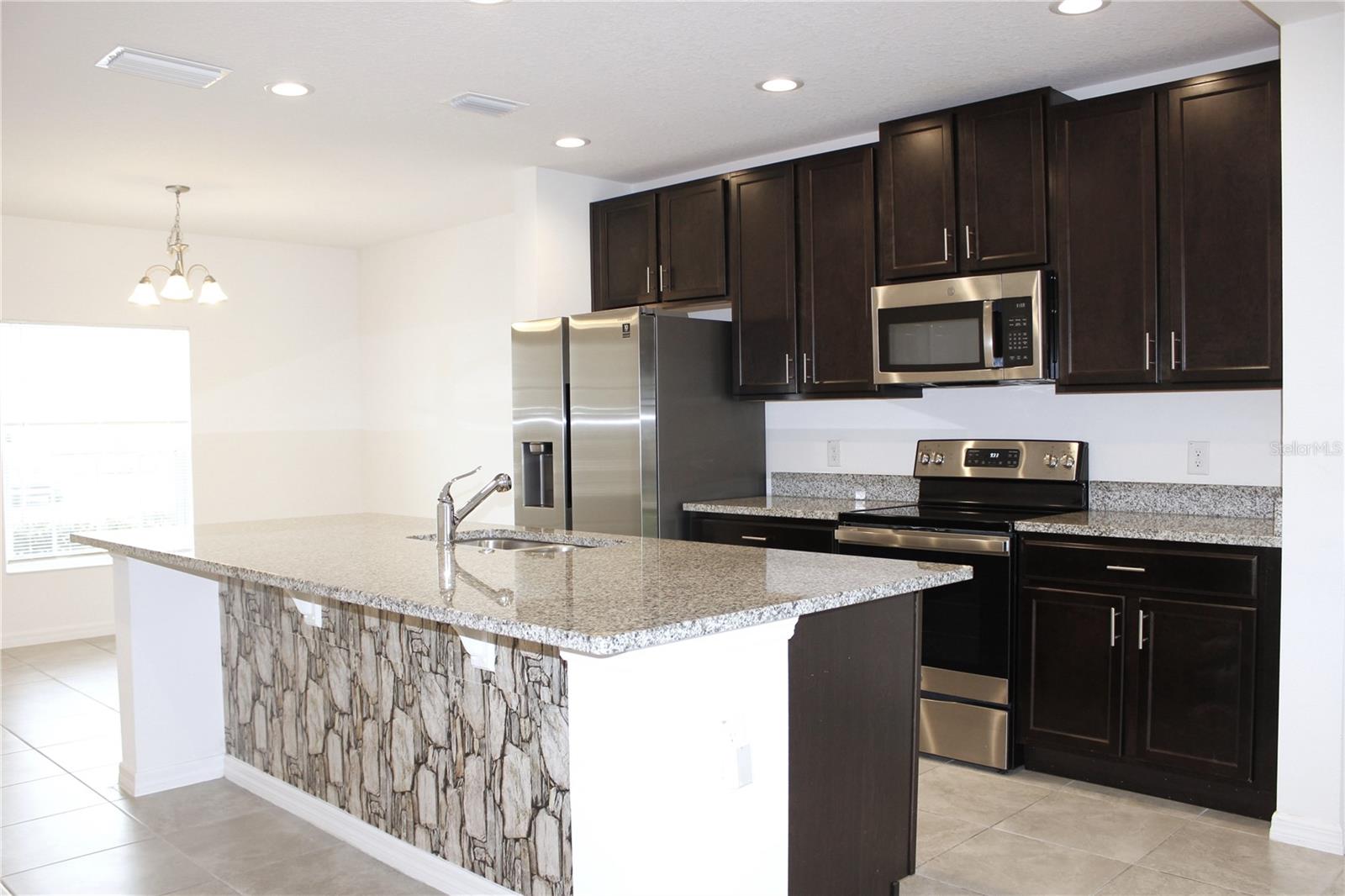 215 ANNABELLE WAY, DAVENPORT, FL, 33837