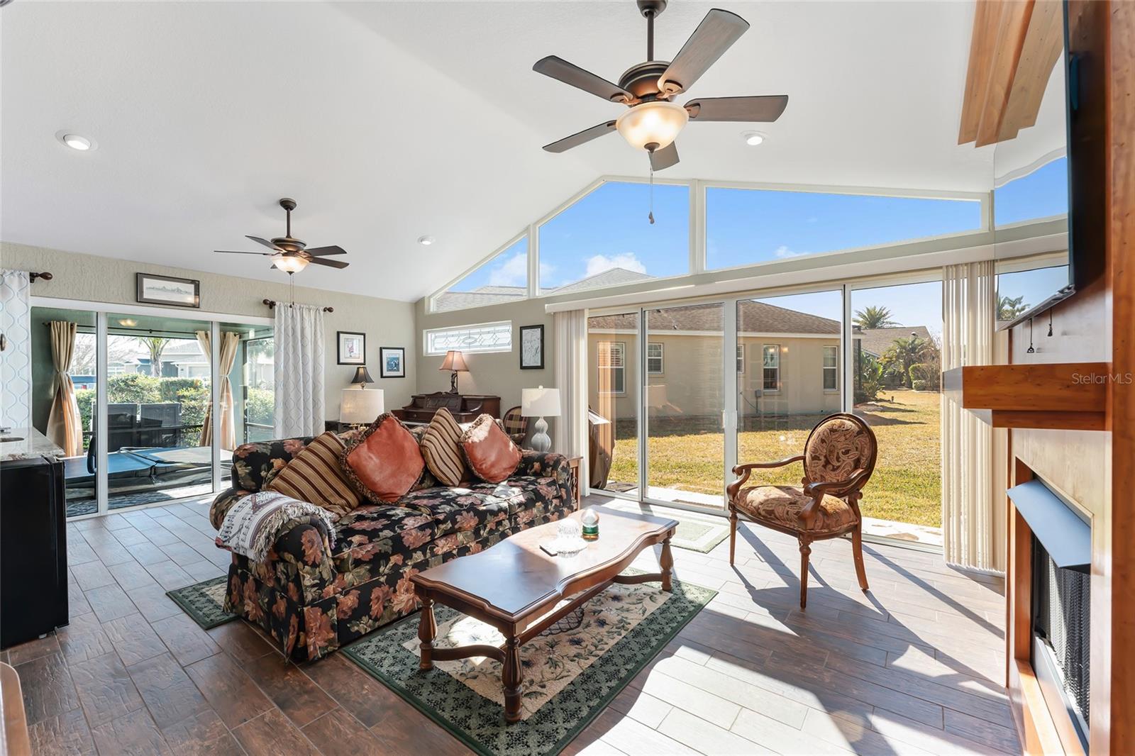 2402 BENNETTSVILLE LN, THE VILLAGES, FL, 32162