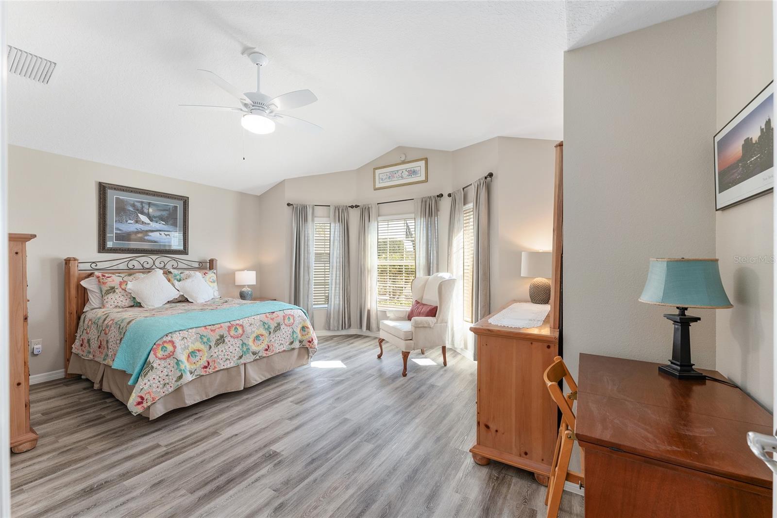 2402 BENNETTSVILLE LN, THE VILLAGES, FL, 32162