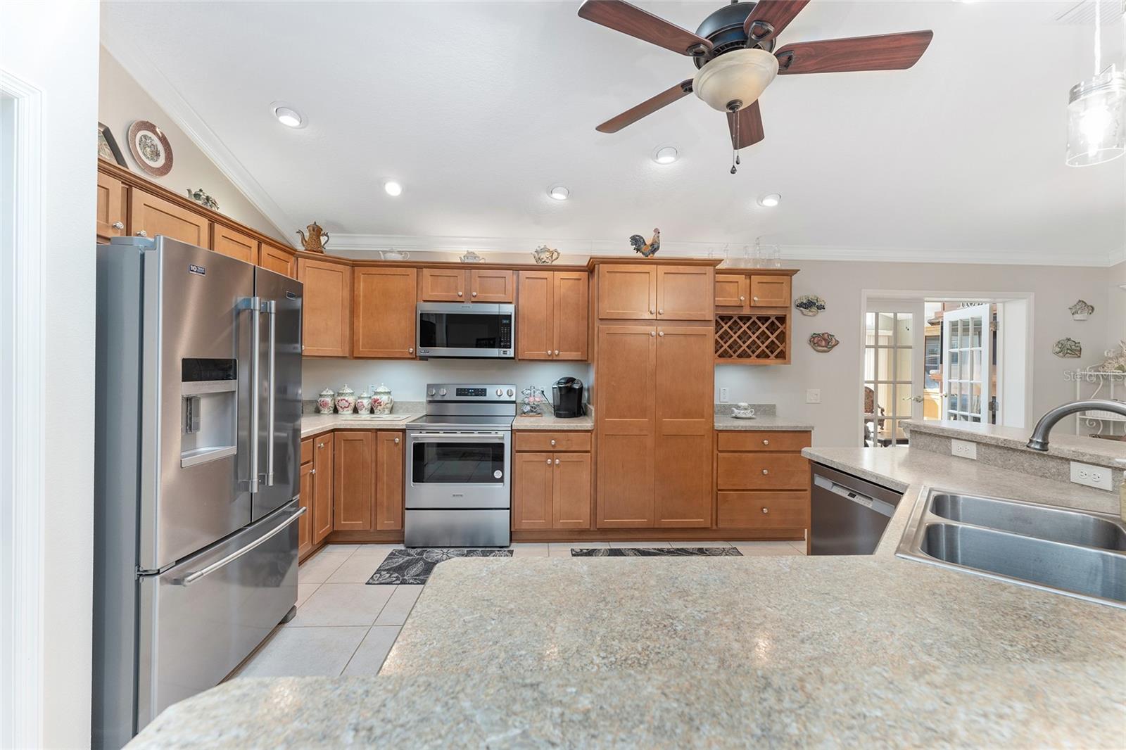 2402 BENNETTSVILLE LN, THE VILLAGES, FL, 32162